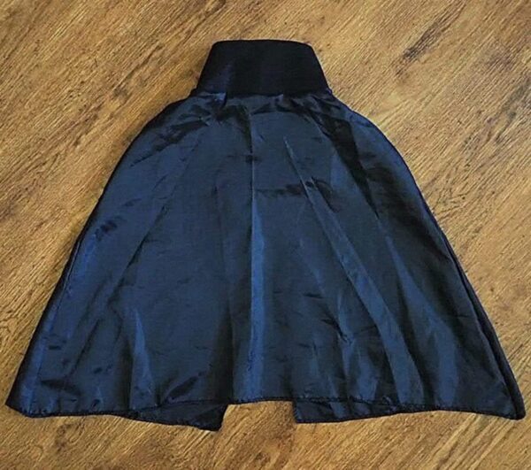 Size 4/8 Halloween Black Costume Cape EUC - Image 3
