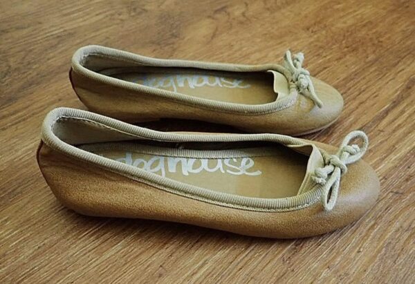 EU27 / UK09.5 / 17cm Doghouse Tan Ballet Flats EUC - Image 2