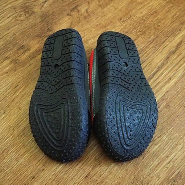 EU29 / UK011 / 18cm Outrak Black & Red Reef Shoes NWT - Image 3