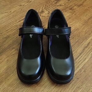 EU37 / UK4 / 23cm Crane Girls T-Bar School Shoes NWOT
