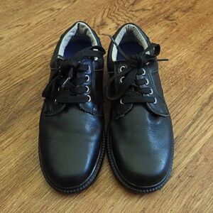 EU37 / UK4.5 / 23.5cm Crane Boys Lace-Up School Shoes EUC