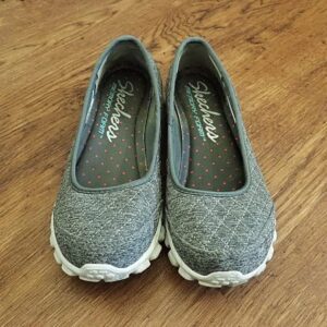 EU38 / UK5 / 25cm Skechers Slip-On Casual Shoes EUC