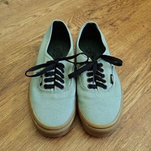 EU40.5 / UK7 / 26cm Vans Canvas Casuals EUC