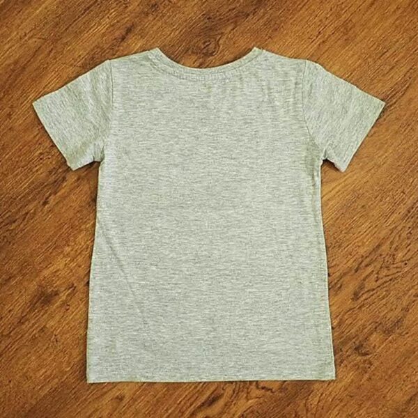 Size 5 Disney Mickey Mouse 'Mickey' Christmas Tee NWOT - Image 2