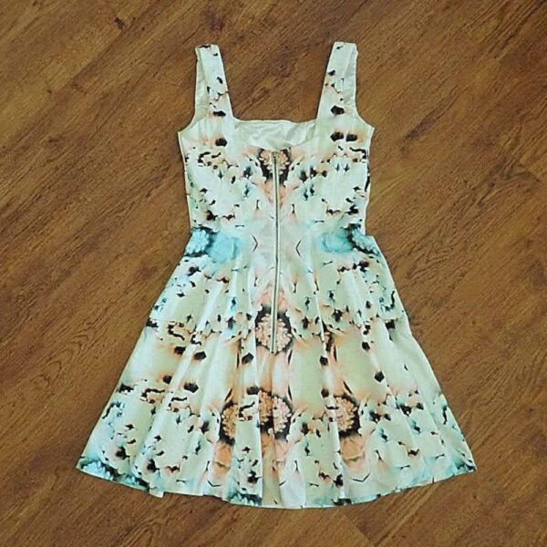 Size 10 (Ladies 6) Bardot Party Dress EUC - Image 2