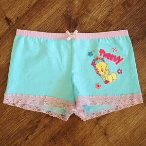 Size 6 Looney Tunes Tweety Bird Sleep Shorts NWOT