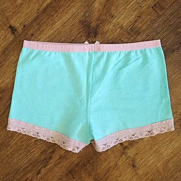 Size 6 Looney Tunes Tweety Bird Sleep Shorts NWOT - Image 2