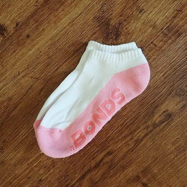 Size 013/3 (7/9yrs) Bonds Pink & White Thick Soft Ankle Socks EUC