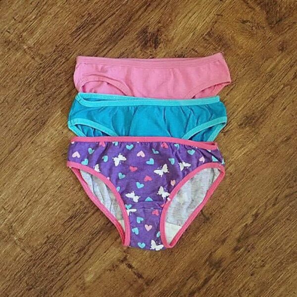 Size 3/4 Target Multicoloured Briefs (x3) EUC