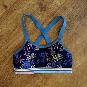 Size 10/12 Anko Navy & Floral Sports Crop GUC
