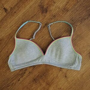 Size 10B Adjustable Padded Bra by Basic Instincts EUC