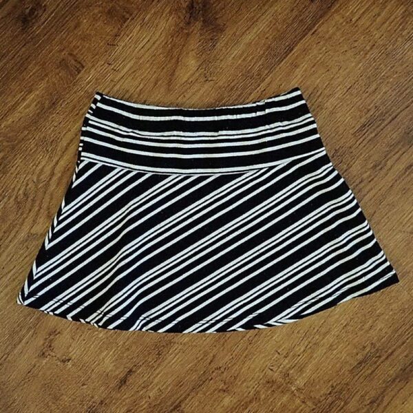 Size 1 H&T Elasticated Striped Skirt EUC - Image 2