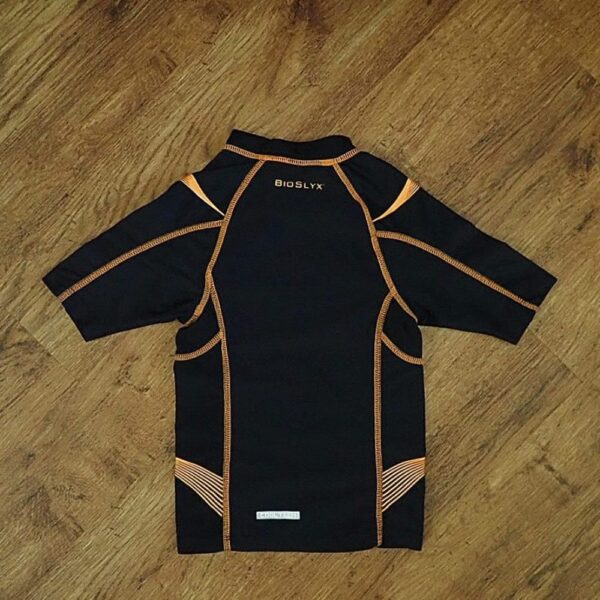 Size 2/3 Slazenger 'Cool Tech' Compression Sports Top EUC - Image 2