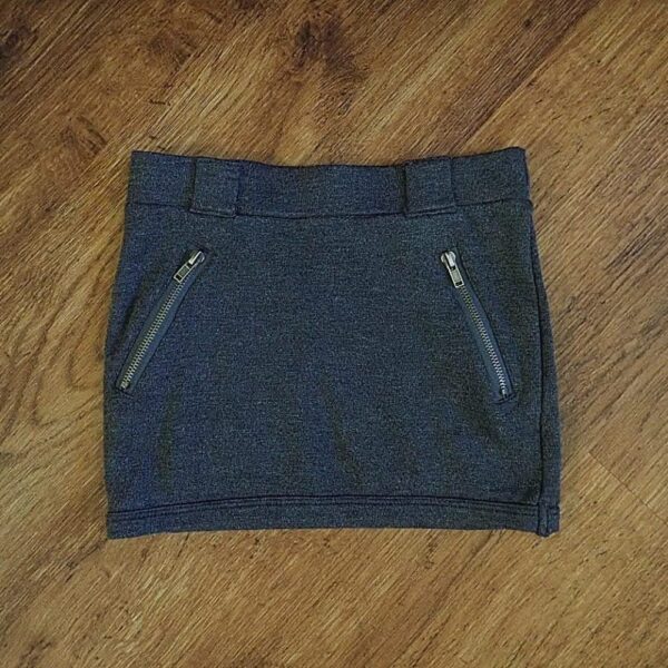 Size 2/3 Seed Grey Skirt EUC