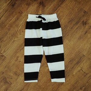 Size 2 Black & White Block-Striped Leggings EUC