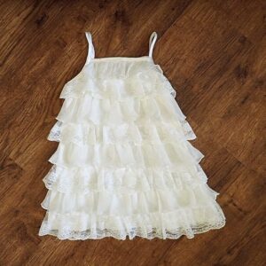 Size 2 H&T Layered White Party Dress EUC