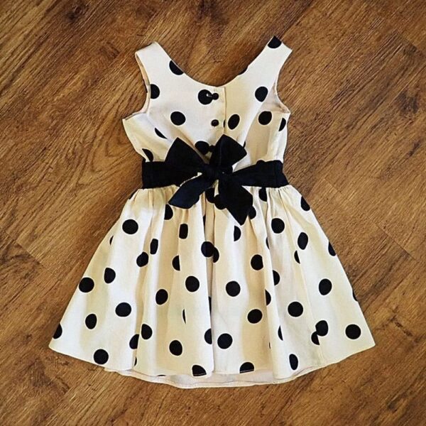Size 2 H&T 1950's Inspired Party Dress EUC - Image 2