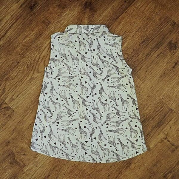 Size 3/4 Giraffe-Patterned Short Sleeve Shirt by F&F EUC - Image 2