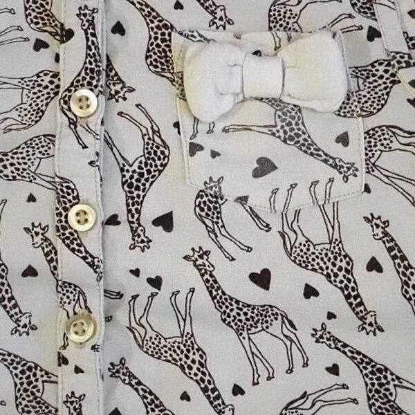Size 3/4 Giraffe-Patterned Short Sleeve Shirt by F&F EUC - Image 3