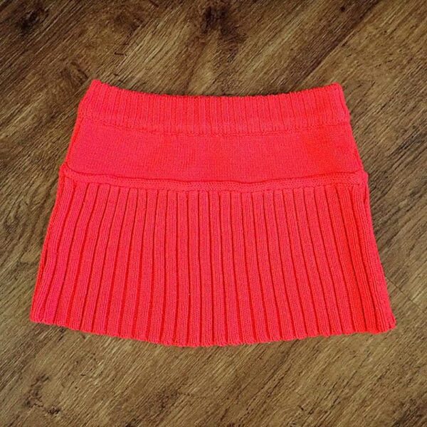 Size 3 Knitted Vermilion-Coloured Skirt by Don Fashion EUC - Image 2