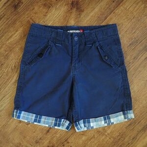 Size 4 Quiksilver Adjustable Navy Shorts EUC