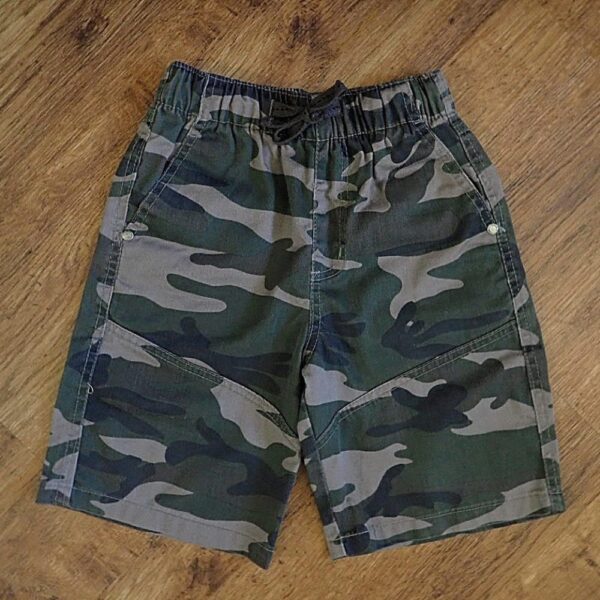 Size 5 Fun Spirit Camouflage Print Khaki Shorts EUC