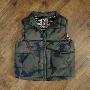 Size 4 Cotton On Kids Camouflage-Print Quilted Puffer Vest EUC