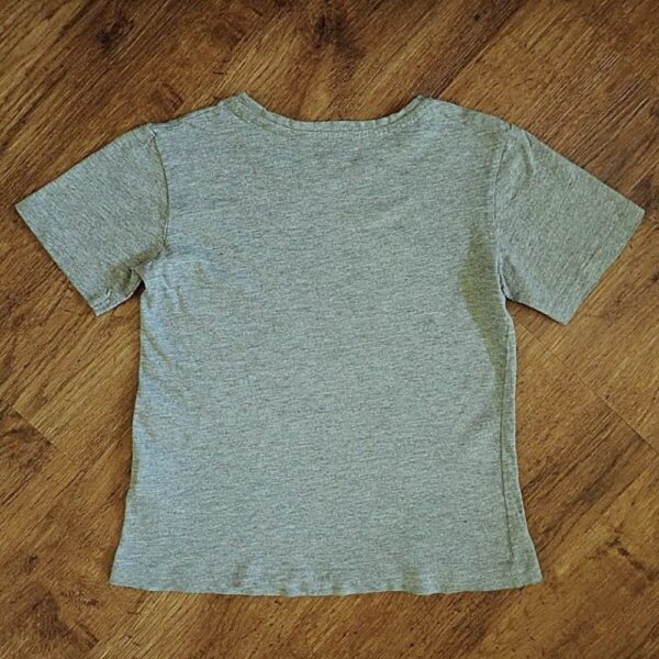Size 4 Tilt 'Skull & Crossbones' Marled Grey Tee EUC - Image 2