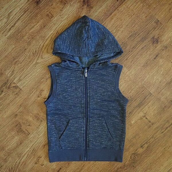 Size 5 Kids & Co Grey Marled Sleeveless Hoodie EUC