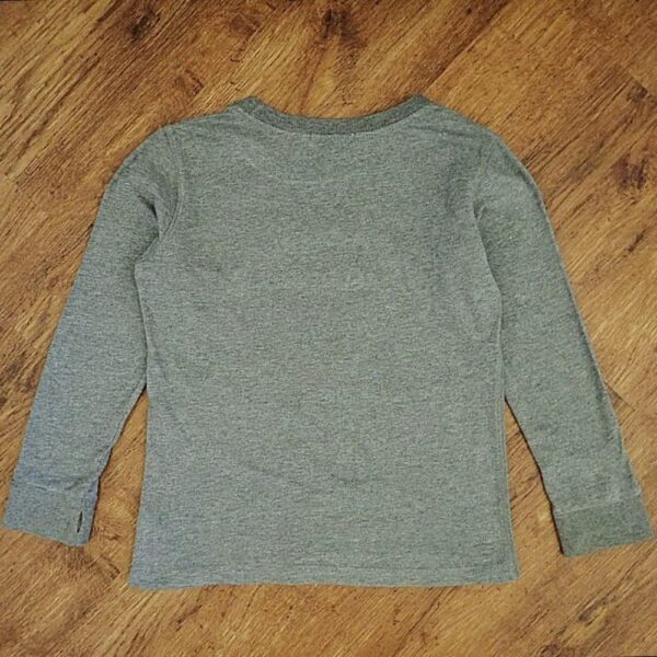 Size 5/6 Witchery Kids Appliqued Grey Long Sleeve Tee GUC - Image 2