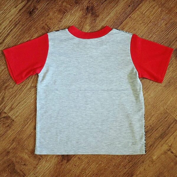 Size 5 Target 'Skull Island' Red & Grey Sleep Top EUC - Image 2