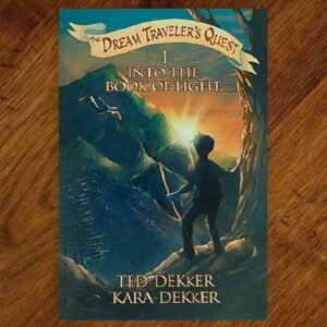 The Dream Traveller's Quest: #1 Into the Book of Light NOS