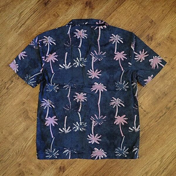 Size 12 Target Youth Tropical-Themed Short Sleeve Shirt EUC - Image 2