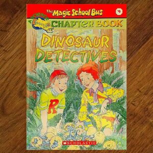 The Magic School Bus: #9 Dinosaur Detectives Chapter Book EUC