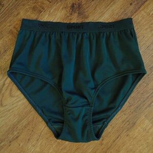 Size 10/12 Target Green Sports Knickers EUC