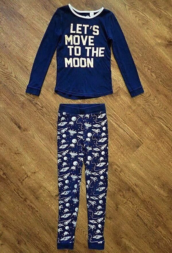 Size 8 Cotton On Kids 'Let's Move To The Moon' Pyjamas GUC - Image 2