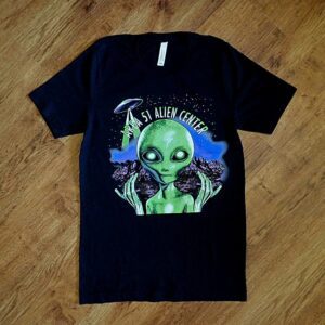 Size 14 'Area 51 Alien Center' Black Tee NWOT